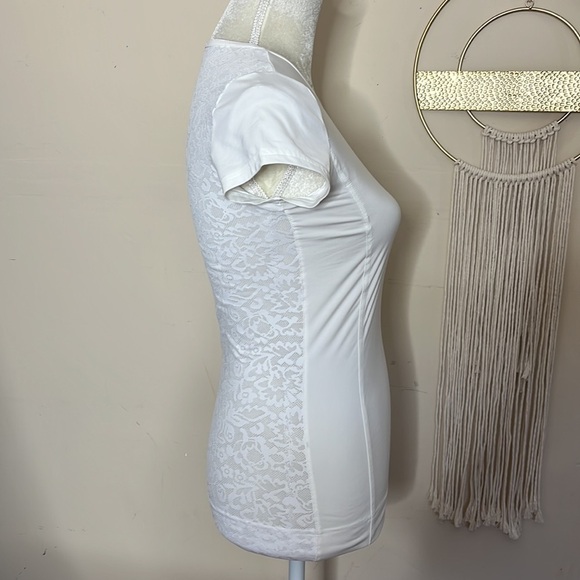 adidas by stella mccartney • floral mesh studio performance top - Picture 4 of 11